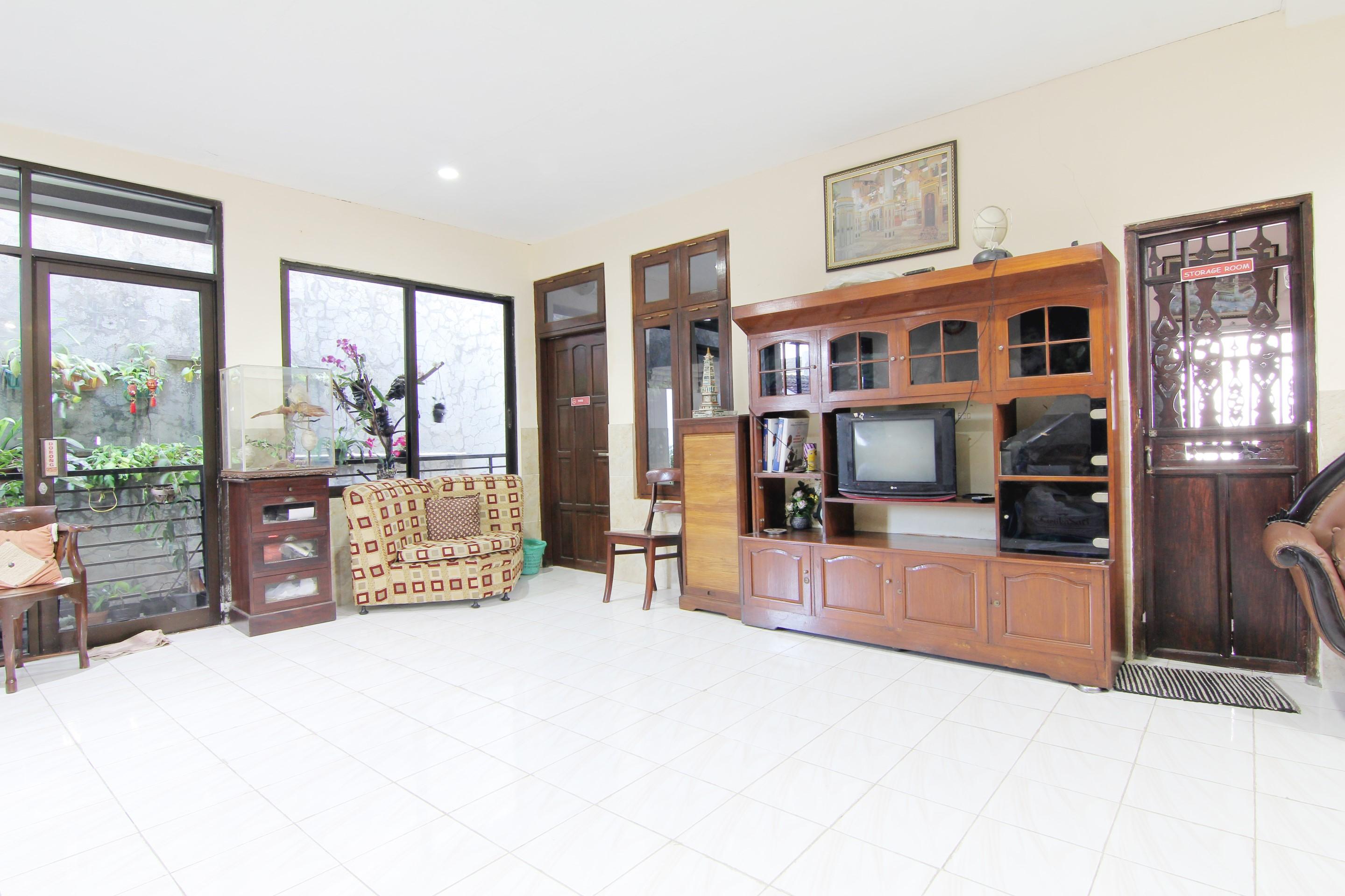 Wanderlust Homestay Yogyakarta Exterior photo